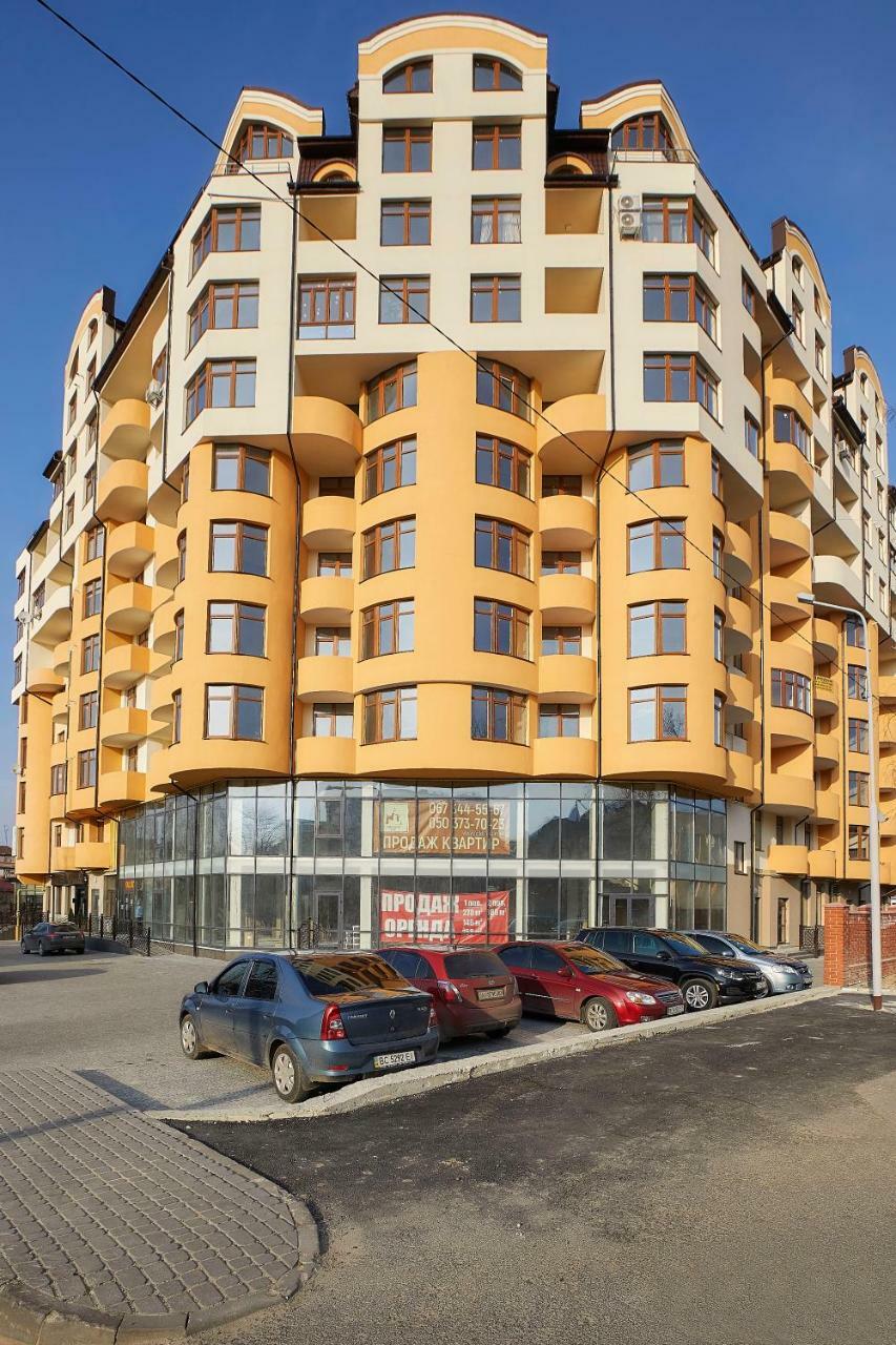 Luxury Apartament 2 Truskavets Exterior foto